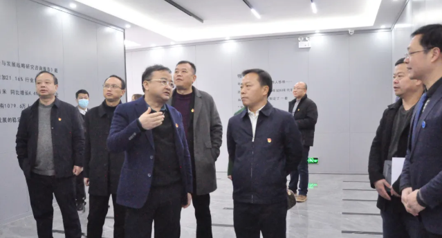 畢節(jié)市委常委、市委統(tǒng)戰(zhàn)部部長陳宗俊赴畢節(jié)工業(yè)職業(yè)技術(shù)學(xué)院調(diào)研
