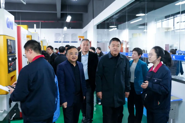 畢節(jié)市委副書記、市長吳東來一行赴我院指導(dǎo)調(diào)研